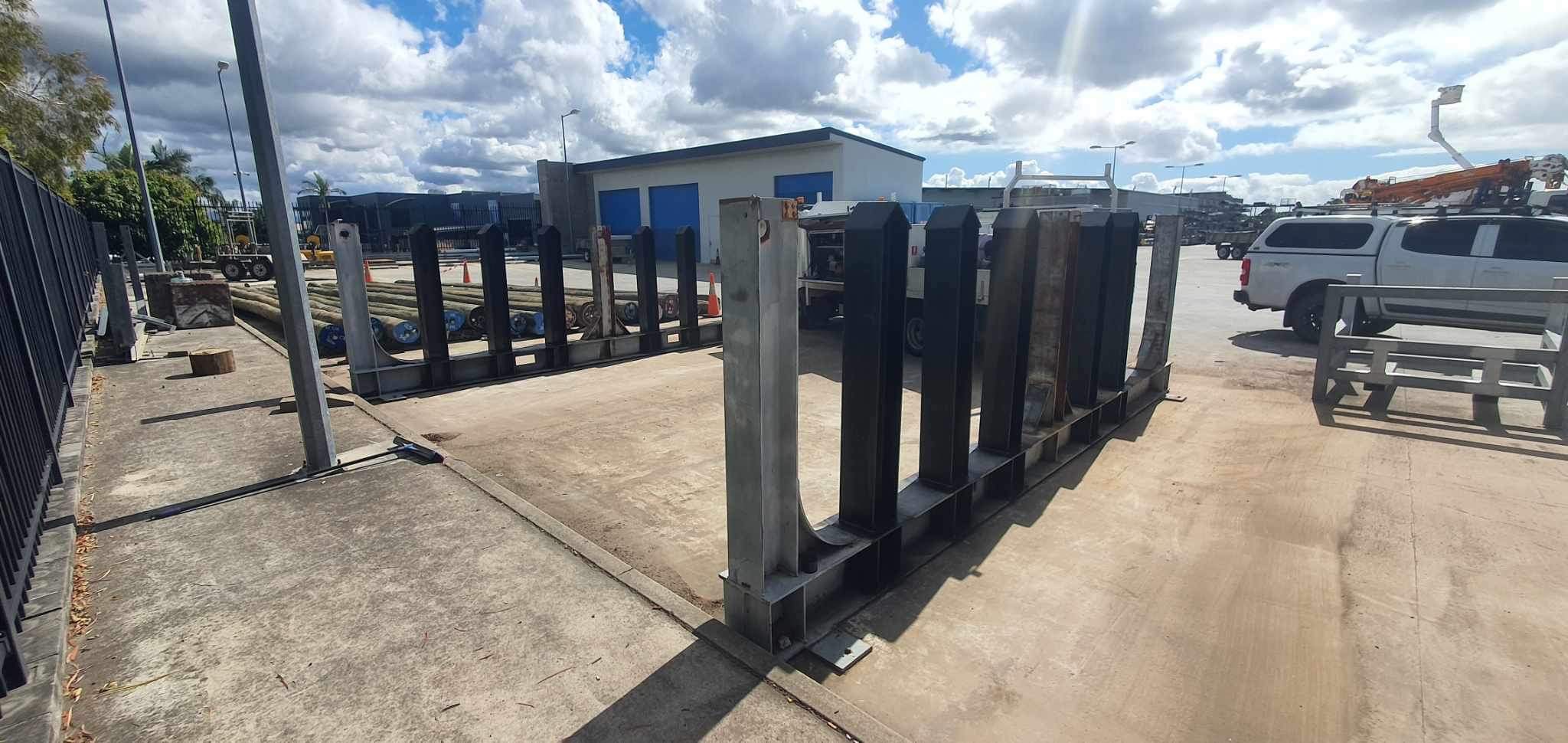 POLE RACKING MRU Truck & Trailer Repairs